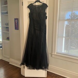 Elegant Black Evening Gown